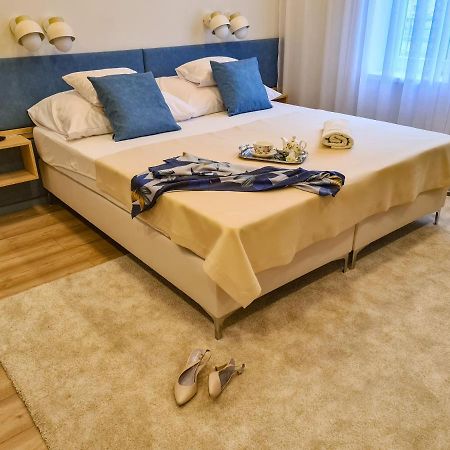 Ditlin Apartmanok Pápa Dış mekan fotoğraf