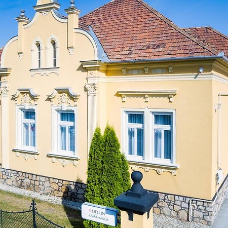 Ditlin Apartmanok Pápa Dış mekan fotoğraf